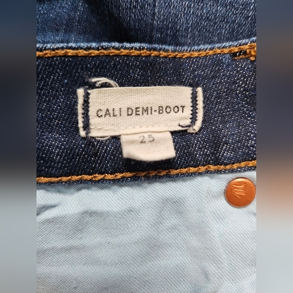 Madewell Women's "Cali Demi Boot" cropped/mini flare raw hem, size 25 - Picture 9 of 10